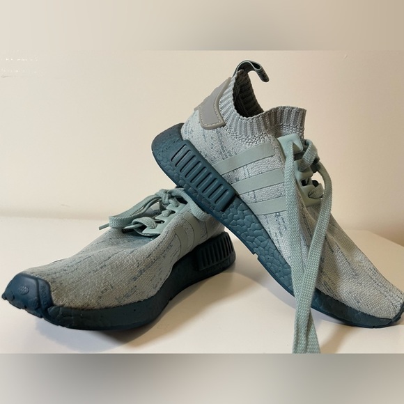 NMD R1 Adidas Sneakers- Sea Crystal - Picture 11 of 11